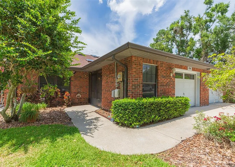 6541 Brentwood Dr