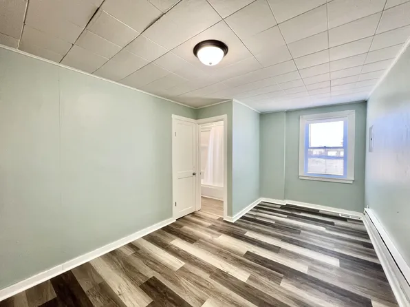 15 Swift St #B, Edgerton, WI 53534