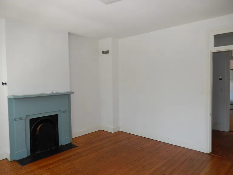 106 S Pine St — Photo 46