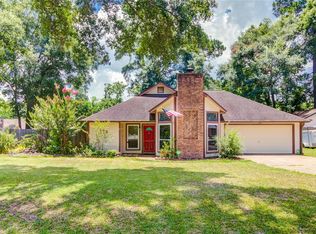 102 Tupelo Ln, Conroe, TX 77304