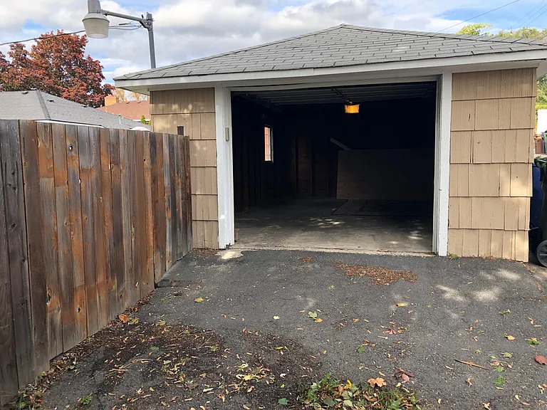 3922 N Elgin St — Photo 16