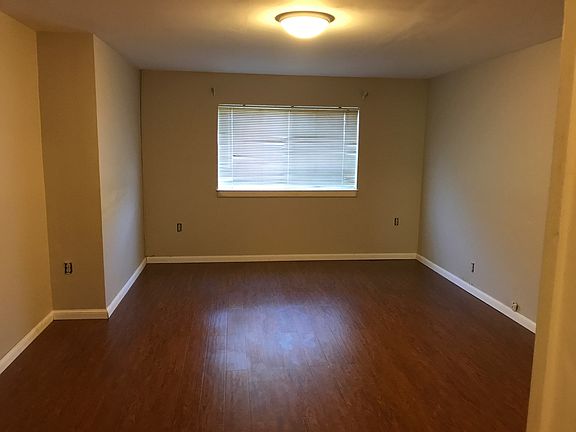 3rd image of 23 Maywood Ave