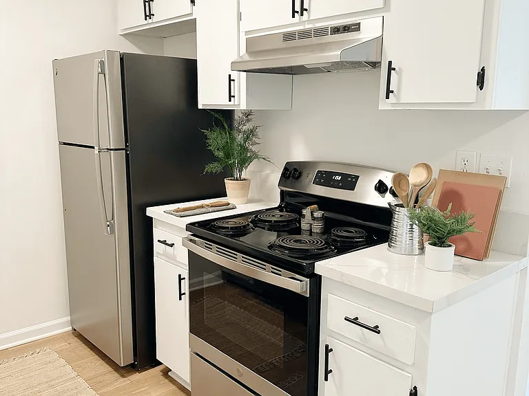 Latitude Apartments at Mission Valley — Photo 8