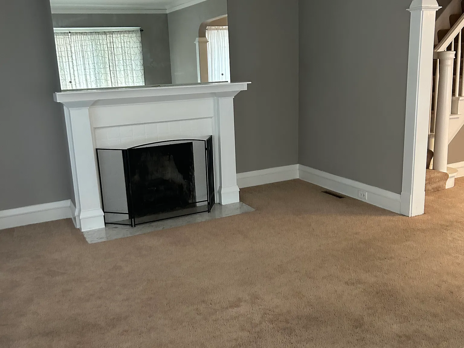 3 bed, 1.5 bath, $2,500 — Photo 3