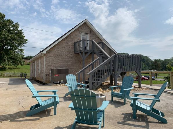 1959 Lakeshore Dr