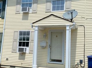 715 W 13th St, Front Royal, VA 22630