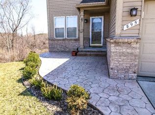 895 Deer Valley Rd, Holly, MI 48442