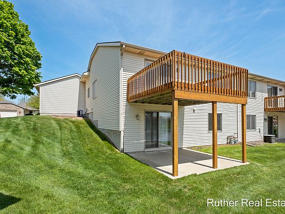 5th image of 6160 Pebble Dr