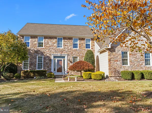 596 Glen Meadow Rd, Richboro, PA 18954