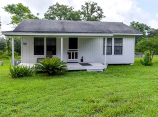 32 Whitesands Trl, Dale, TX 78616