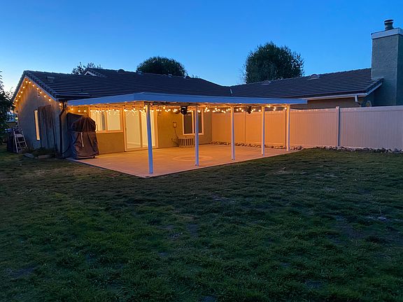 Nicely lit backyard for relaxing evenings