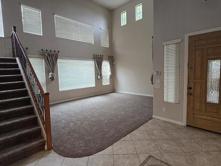 7318 N Kirsten Ave — Photo 7