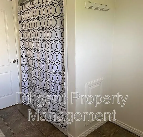 1326 Hopewell Ave #1 — Photo 13