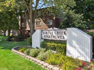1321 E Turtle Creek Cir APT D, Palatine, IL 60074
