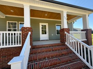 420 W Pine St, Graham, NC 27253