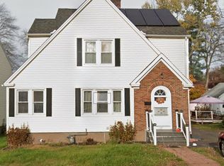 112 Walnut St, East Hartford, CT 06108