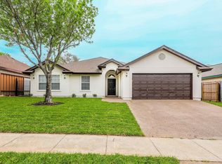 1617 Woodland Dr, Laredo, TX 78045