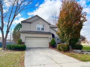 6030 Mapleview Ln, Ypsilanti, MI 48197