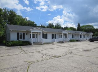 181 N Virginia St, Crystal Lake, IL 60014