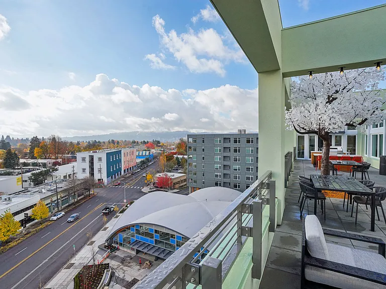 Splash Apartments — Photo 60