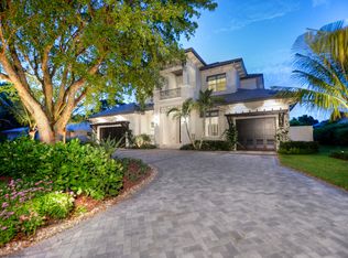 737 Willowhead Dr, Naples, FL 34103