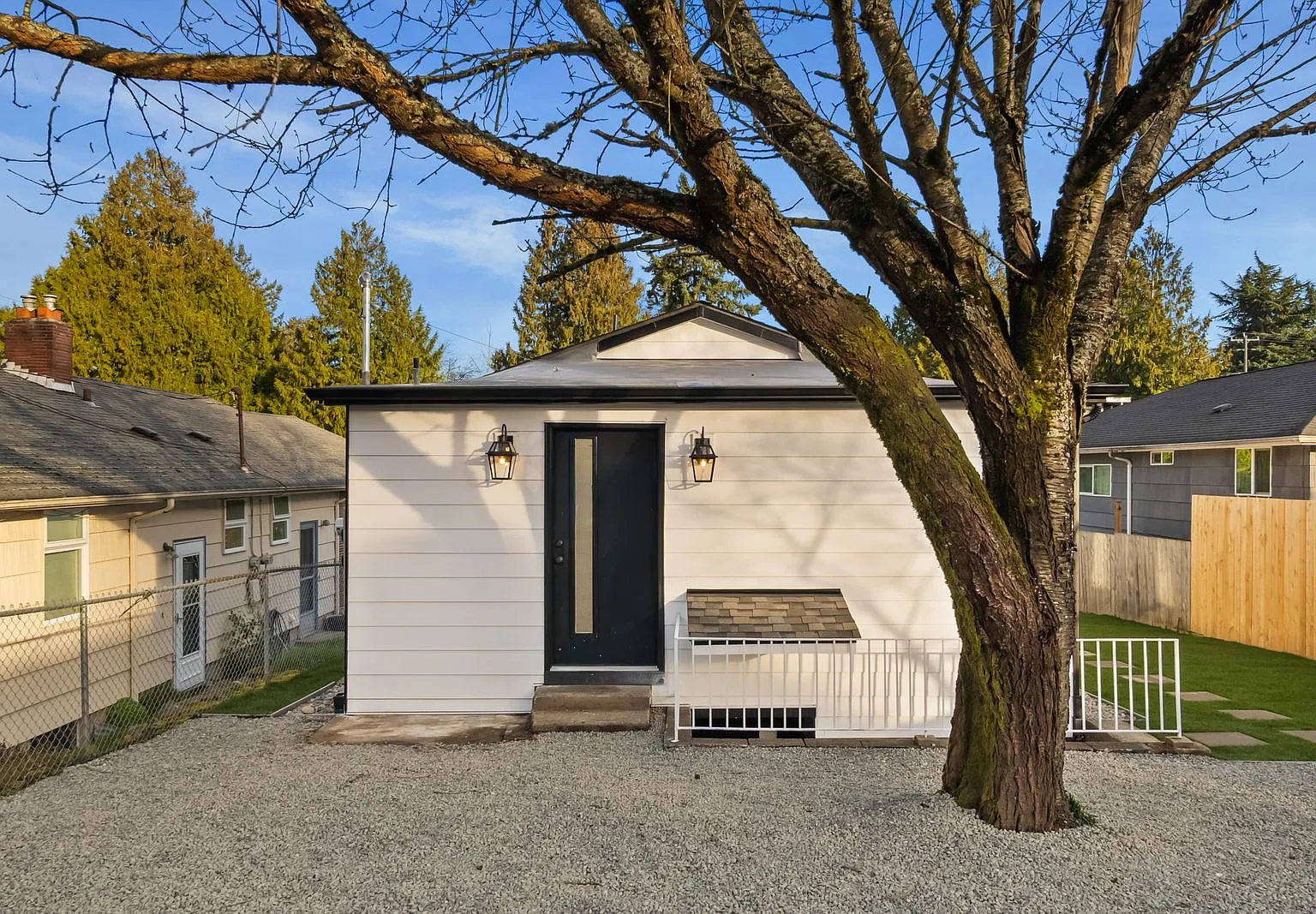 3 bed, 1000 sqft, $4,000 — Photo 4