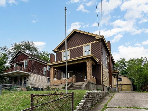 3rd image of 729 Grand Ave