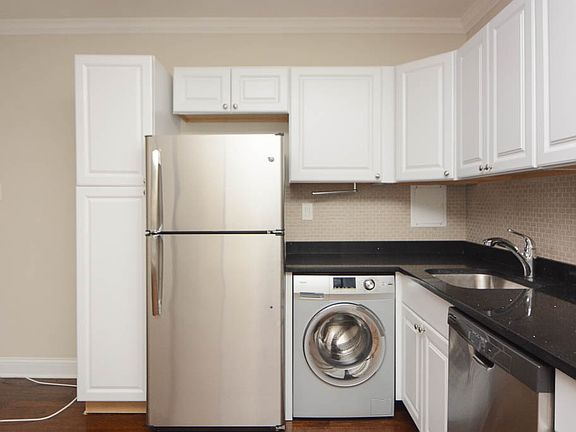4th image of 3345 N Marshfield Ave APT 407