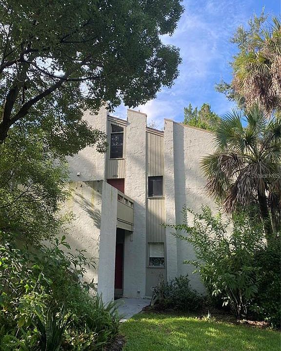 1st image of 200 FAIRWAY DRIVE #200
