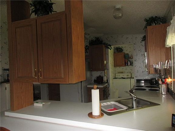 5th image of 23 Rosalie Oaks Dr