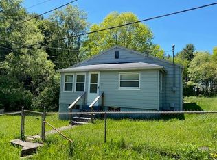 136 Taylor St, Beckley, WV 25801