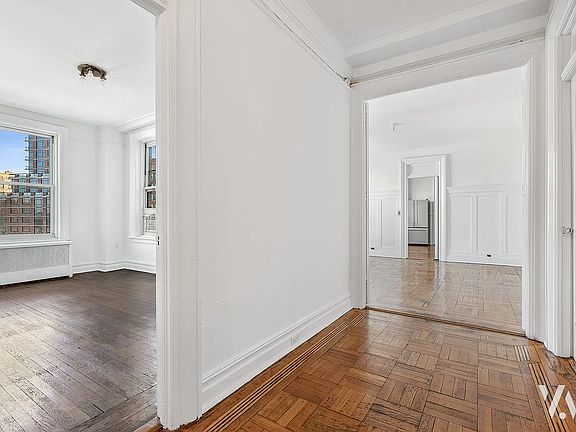 5th image of 924 W End Ave APT 104