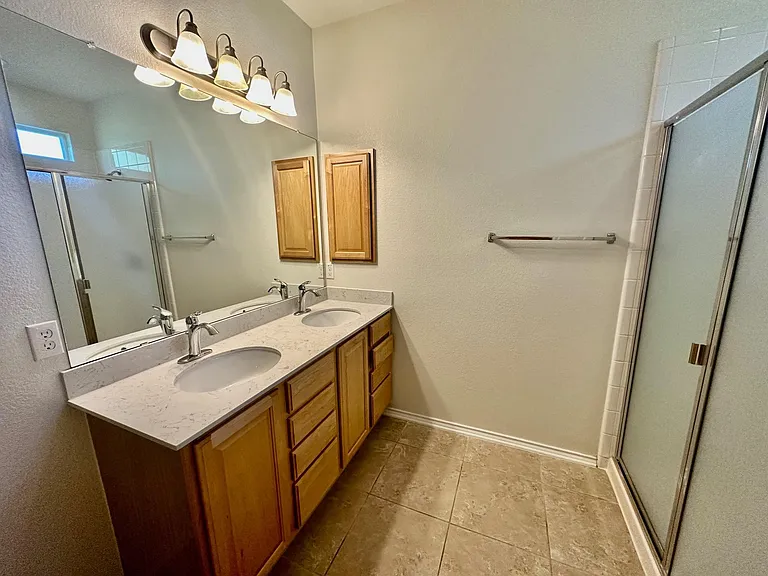 413 Hunters Hill Dr — Photo 21