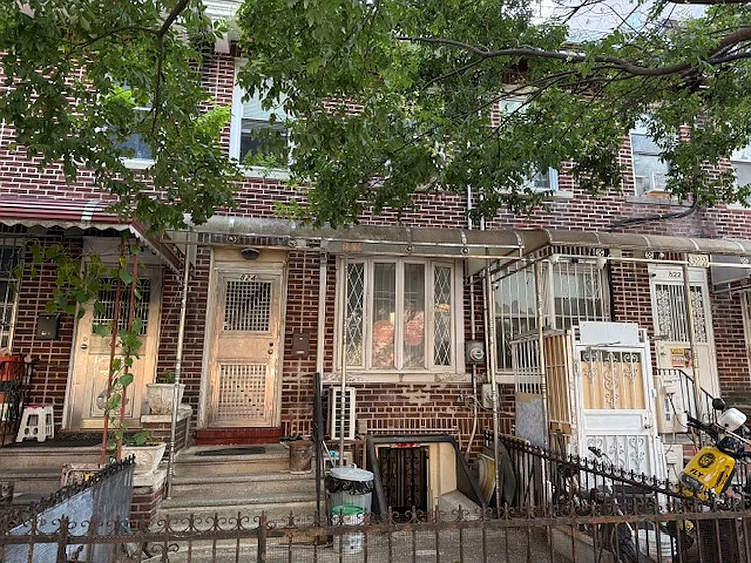 824 53rd St photo 1