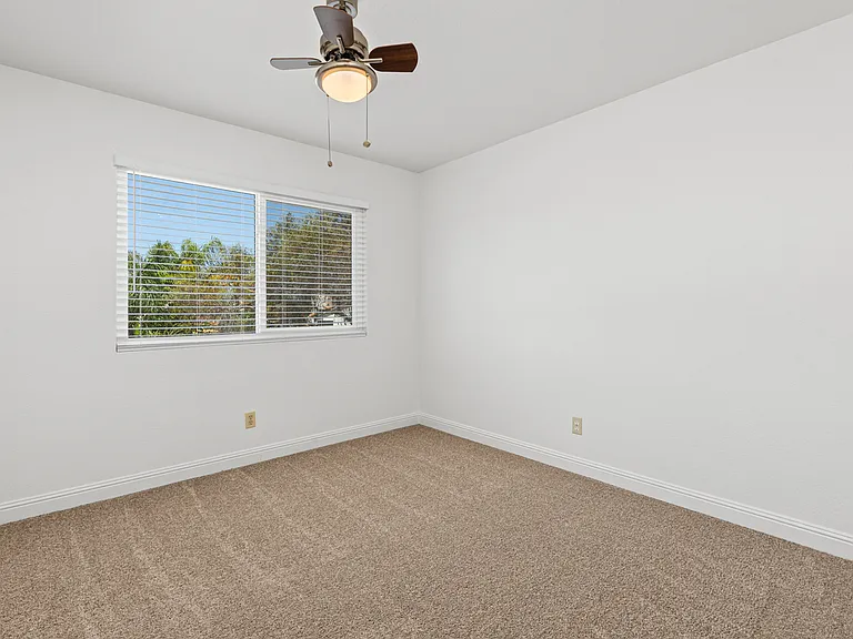 683 Wolf Point Ct — Photo 23