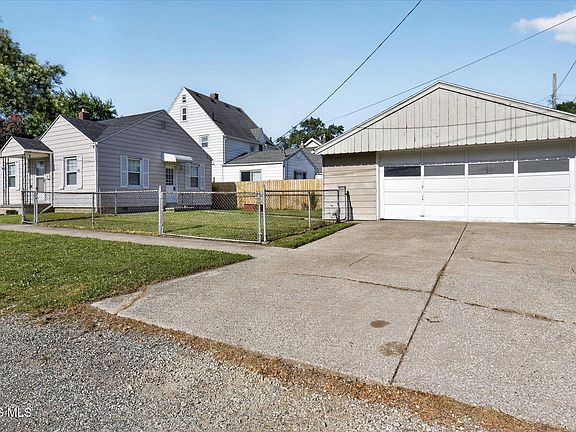 4th image of 402 W Poinsetta Ave