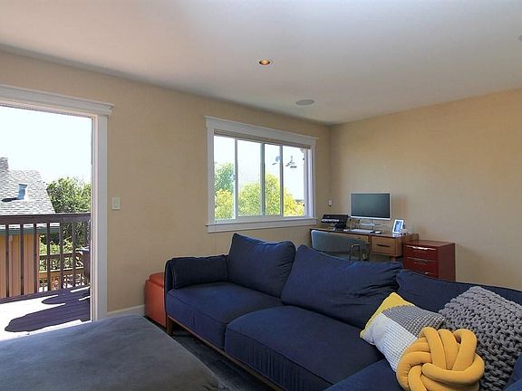 5th image of 3360 Houts Dr