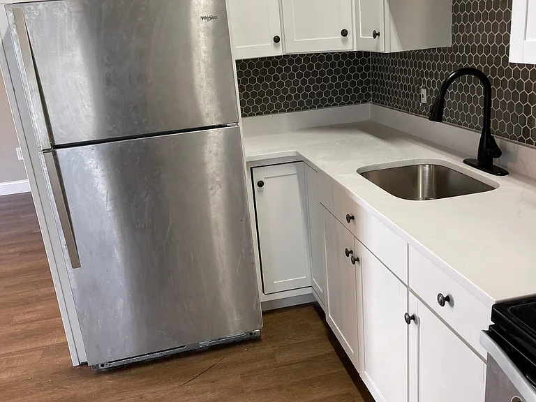 110 Railroad Ave #7 — Photo 9