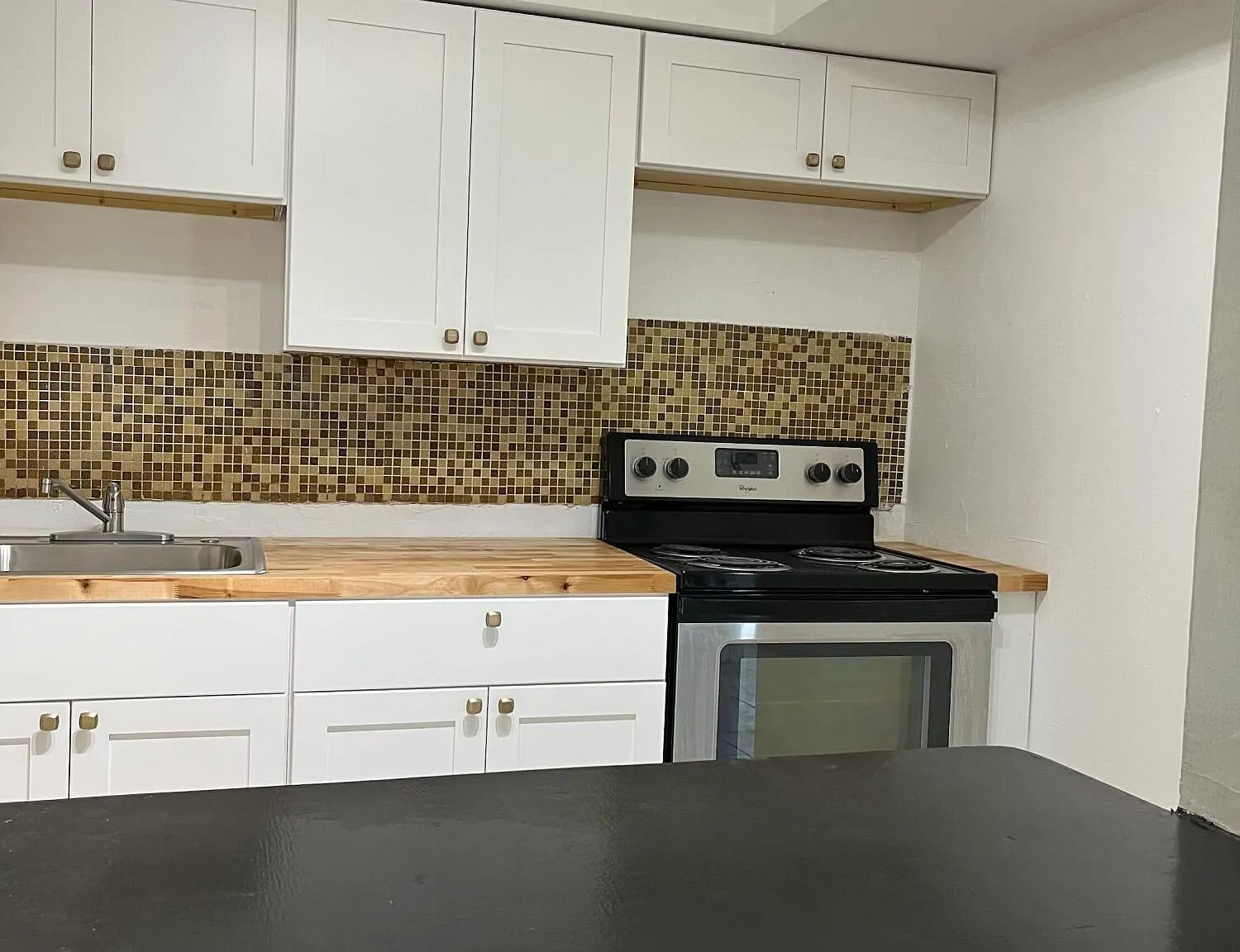 2 bed, 1.0 bath, 14513 sqft, $1,599 — Photo 3