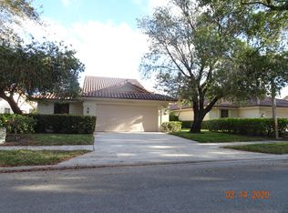 2830 Cuyahoga Ln, West Palm Beach, FL 33409