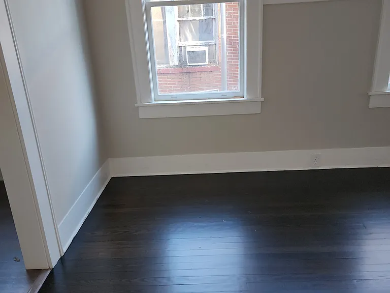 919 Inverness Ave — Photo 4