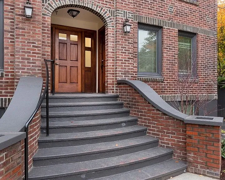 48th Street Apartments — Photo 7