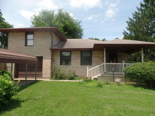 256 W Post St, Bloomfield, IN 47424