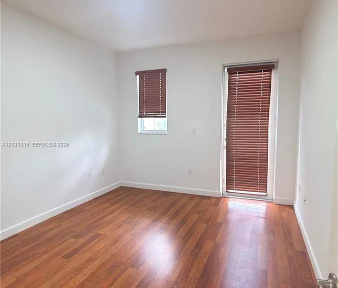 10737 NW 76th Ln — Photo 13