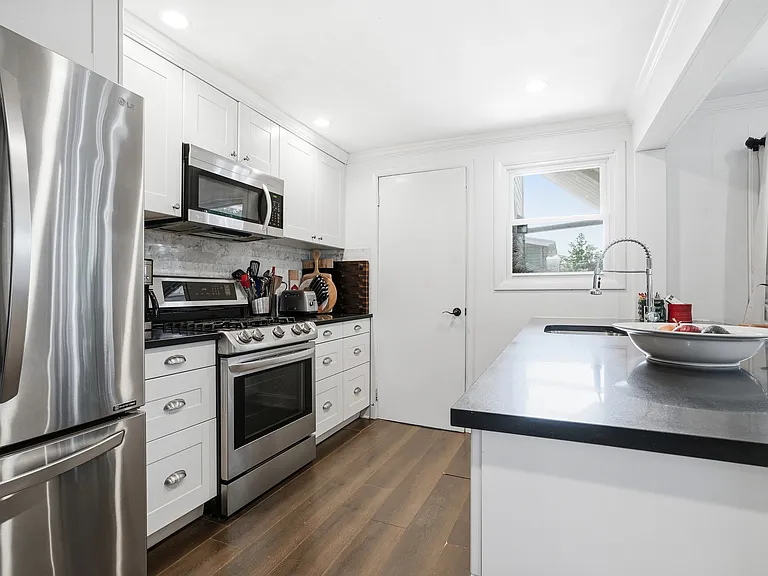 36 Dearborn Ave — Photo 11