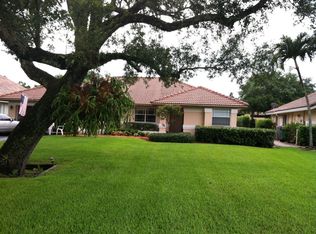 9910 SW 23rd St, Davie, FL 33324