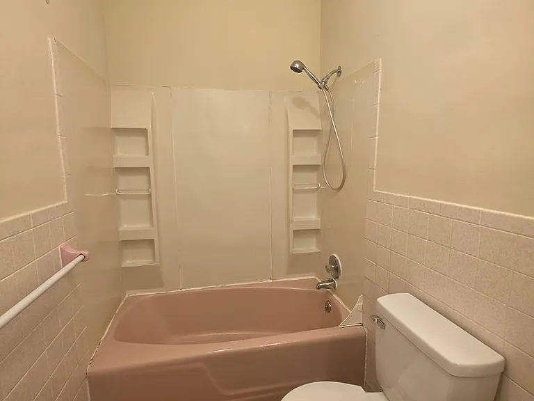 446 Earl Ave — Photo 17