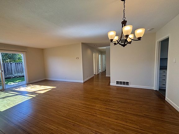 5th image of 1657 Taylor St