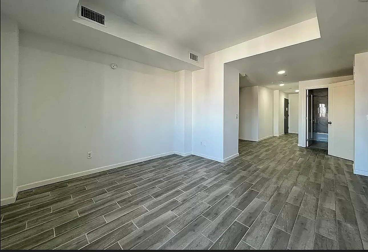 14-43 31st Avenue — Photo 4
