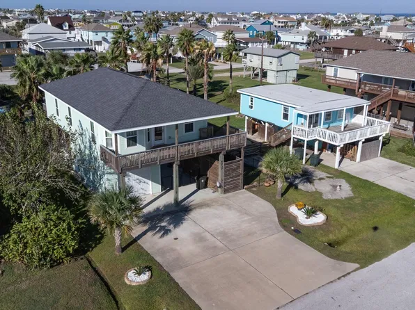 4030 Panola Dr, Galveston, TX 77554